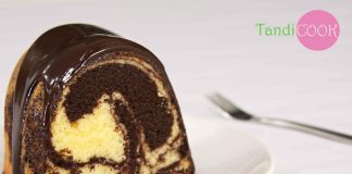 Мармуровий рулет з шоколадно-банановим кремом Мармуровий рулет з шоколадно-банановим кремом