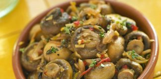 Мариновані шампіньйони за 5 хвилин Мариновані шампіньйони за 5 хвилин