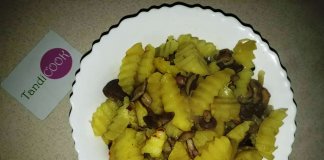 Картопля з маслюками запечена в рукаві Картопля з маслюками запечена в рукаві