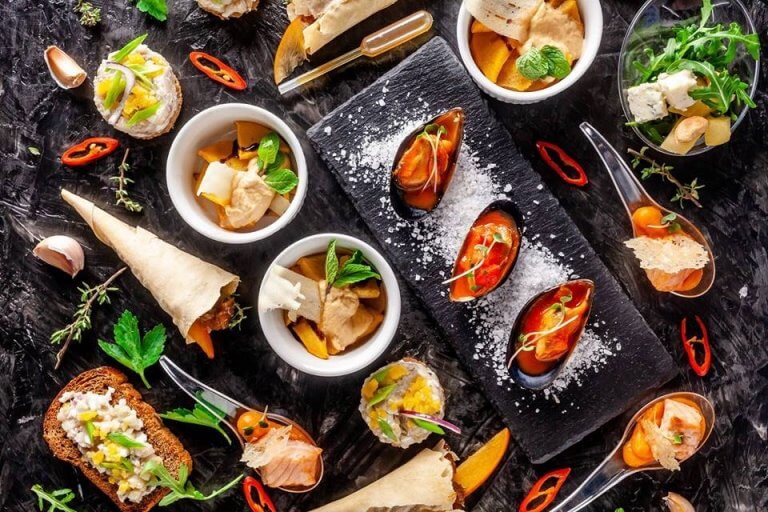 Основною метою фуршету – є спілкування в приємній атмосфері