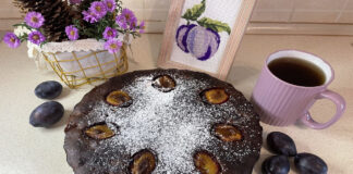 Пиріг зі сливами