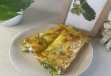 Кабачковий рулет з начинкою Кабачковий рулет з начинкою