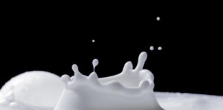 Як відрізнити якісне молоко від підробки: прості тести для перевірки Як відрізнити якісне молоко від підробки: прості тести для перевірки