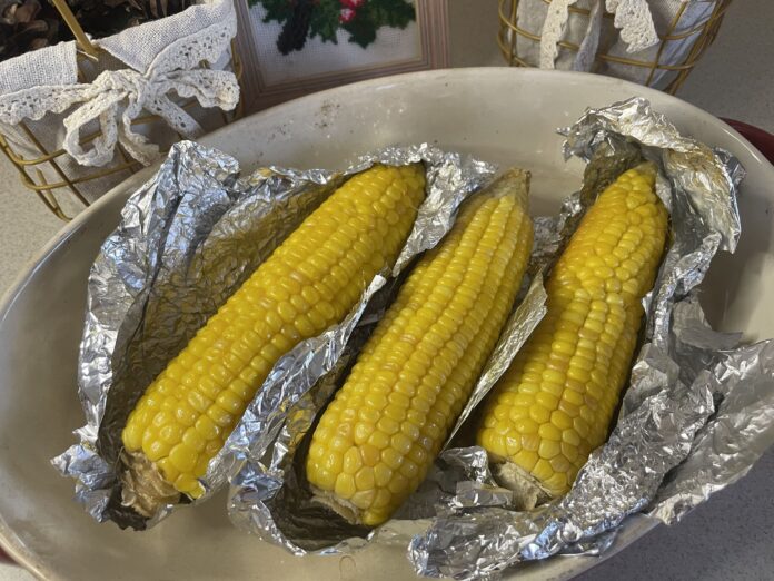 Kukurudza zapechena y folzi Кукурудза запечена у фользі в духовці — соковита та ароматна