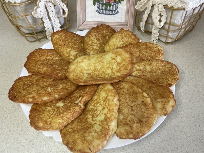 Класичні деруни з картоплі — хрусткий рецепт на сковороді