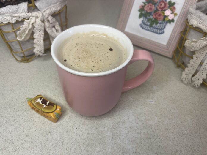 Кава з “Корівкою” — швидкий та смачний рецепт за 1 хвилину