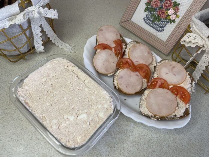 намазка з кисломолочного сиру